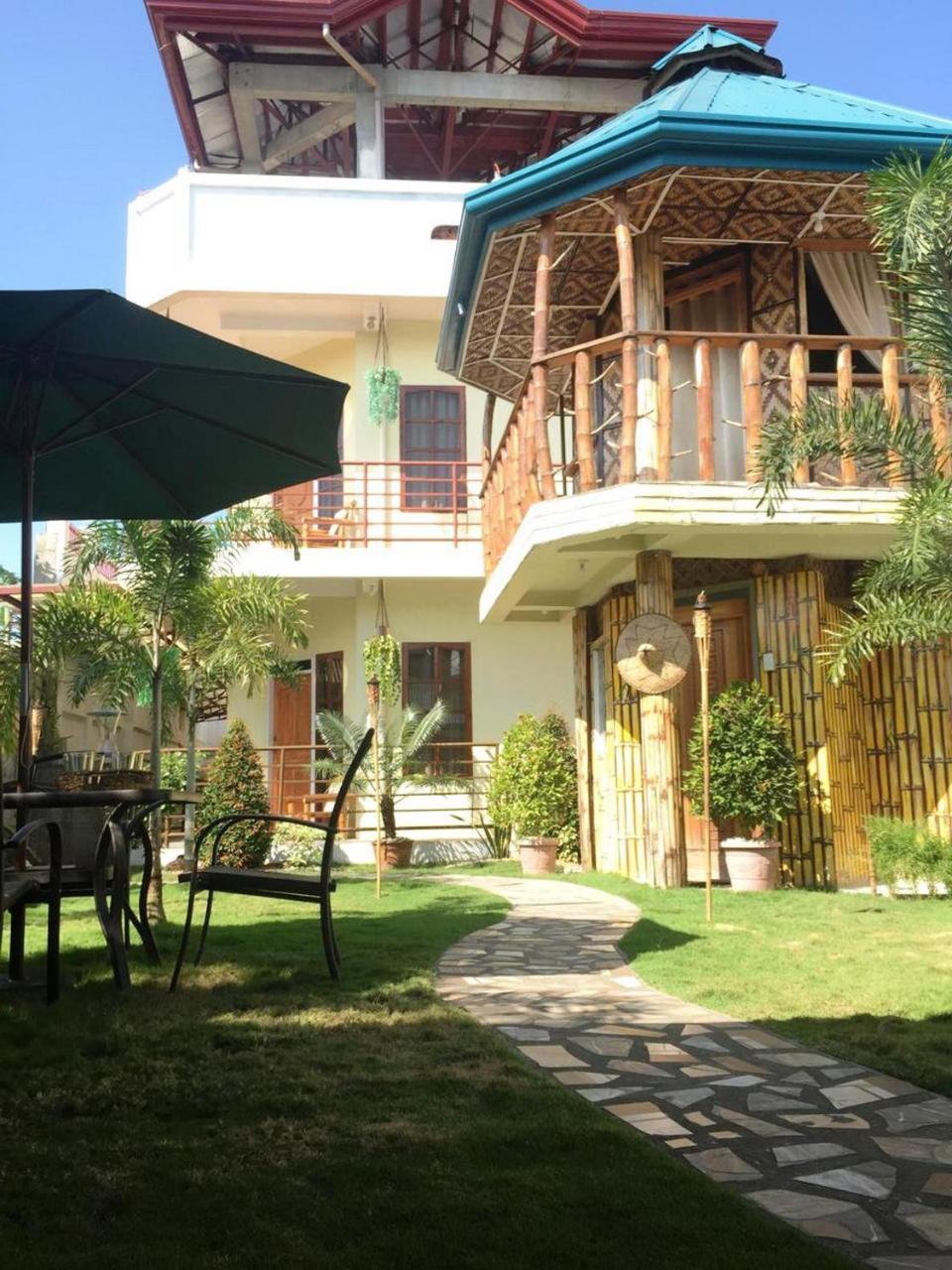 Bamboo Garden Boutique Hotel Tacloban Exterior foto